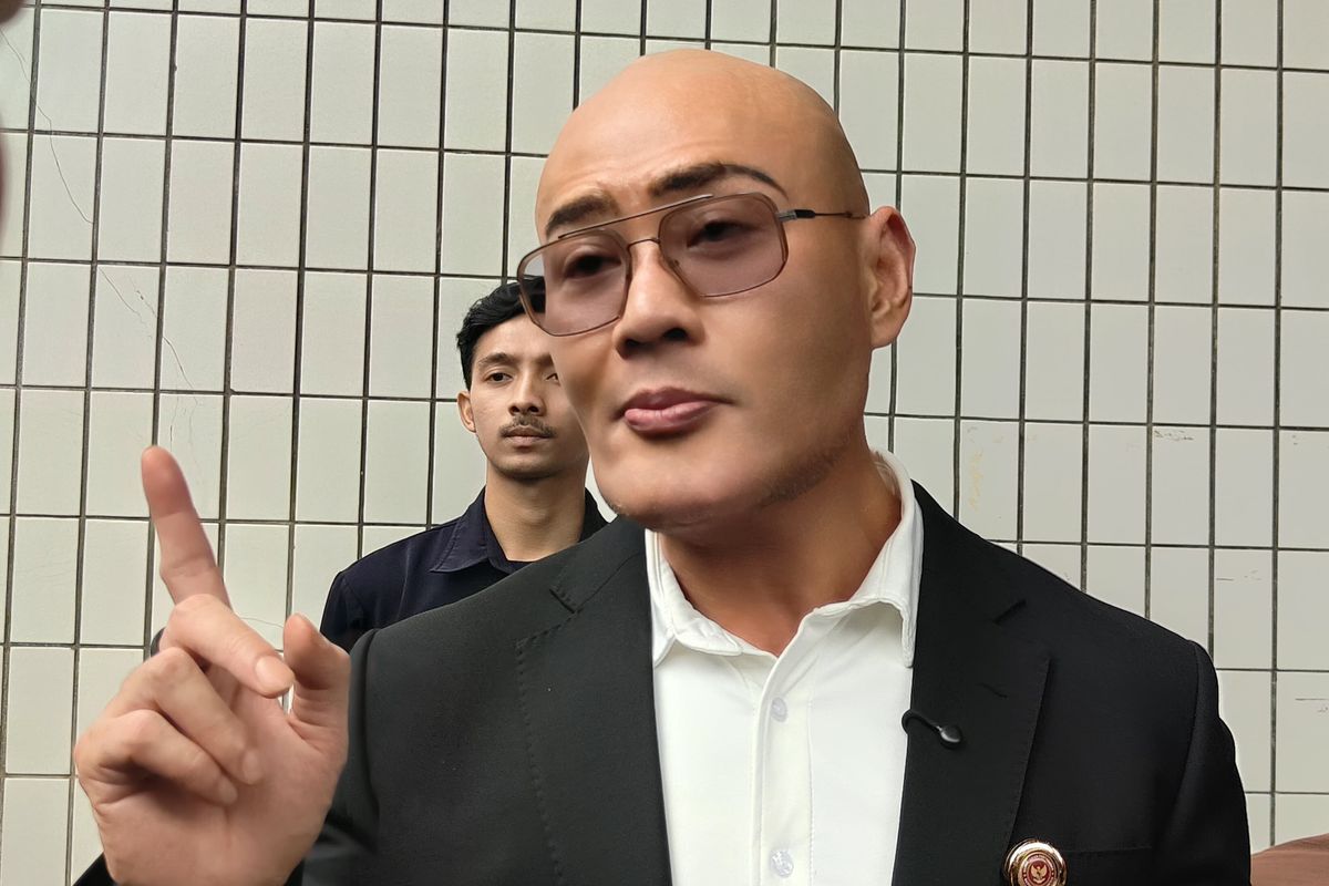 Deddy Corbuzier Koleksi Mobil Mewah: Rubicon & Ford Ranger