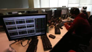 IHSG 4 Juni 2025: Analisis & Prediksi Koreksi Pasar