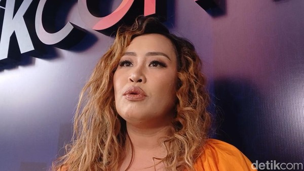 Pinkan Mambo: Hidup Realita Unik, Bukan Sensasi Murah