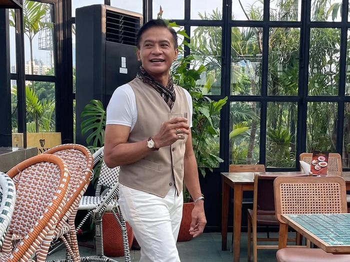 Rahasia Donny Damara: Tampil Karismatik & Menawan Selalu