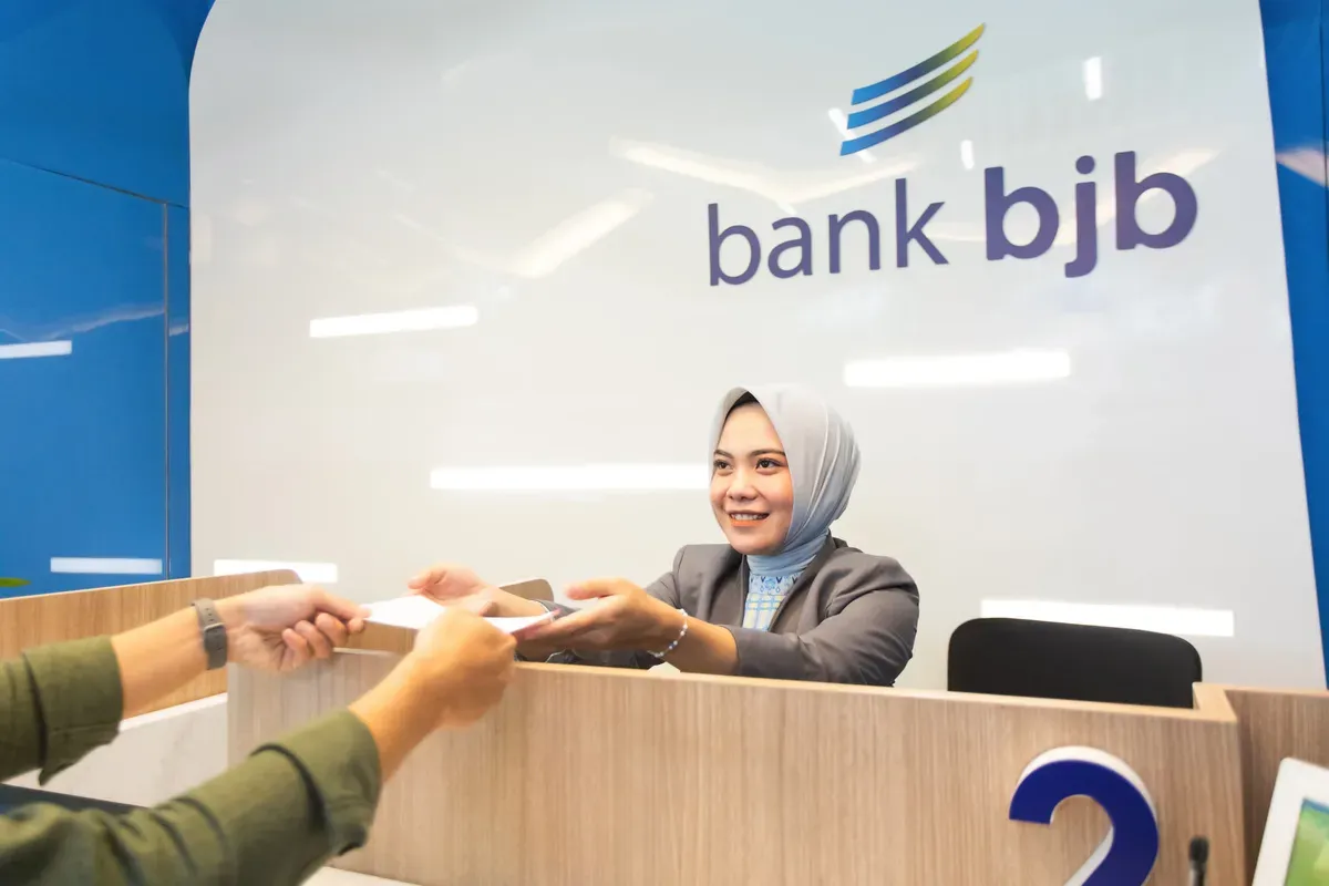 Ramadan: Layanan Bank bjb Terbatas? Cek Jadwal Operasional & Weekend Banking!
