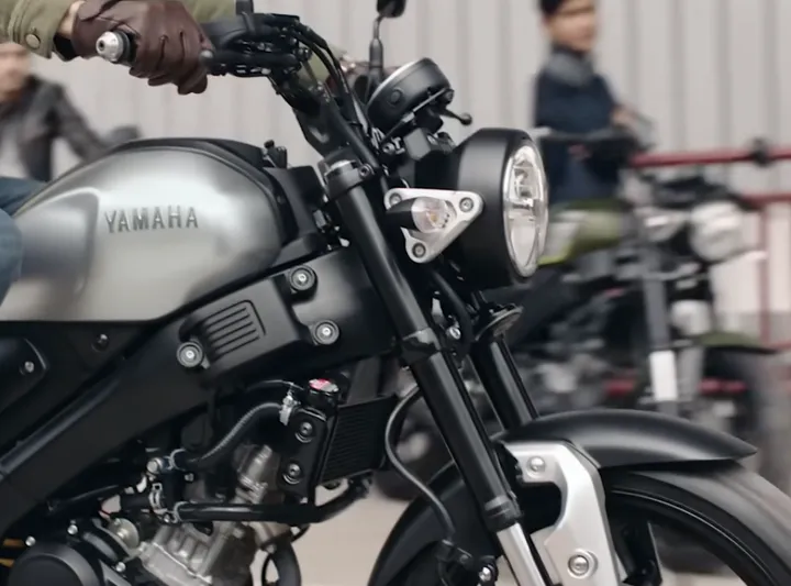 Yamaha XSR155: Nostalgia Elegan, Teknologi Canggih, Spesifikasi Lengkap