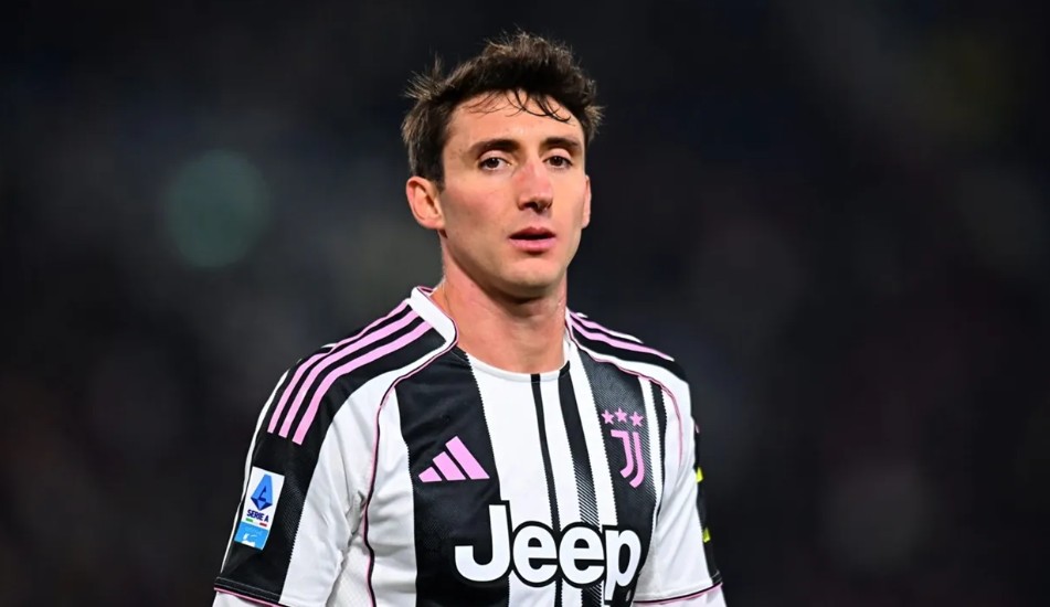 Barcelona Tertarik pada Bek Sayap Juventus Andrea Cambiaso