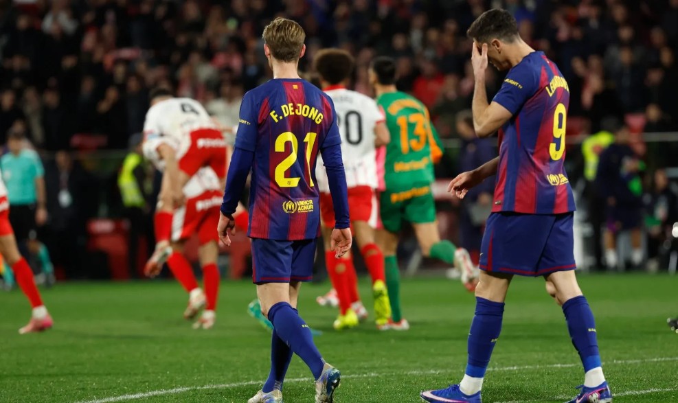 Frenkie de Jong Diragukan Bisa Tampil Lawan Atletico Madrid