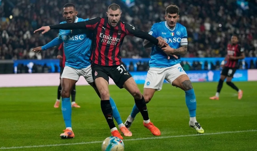 AC Milan Tertahan 0-1 oleh Napoli, Ambisi Scudetto Semakin Menipis